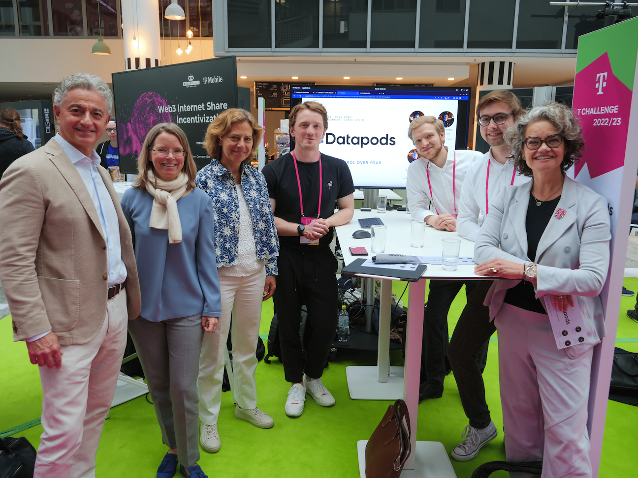 DT board members at our booth